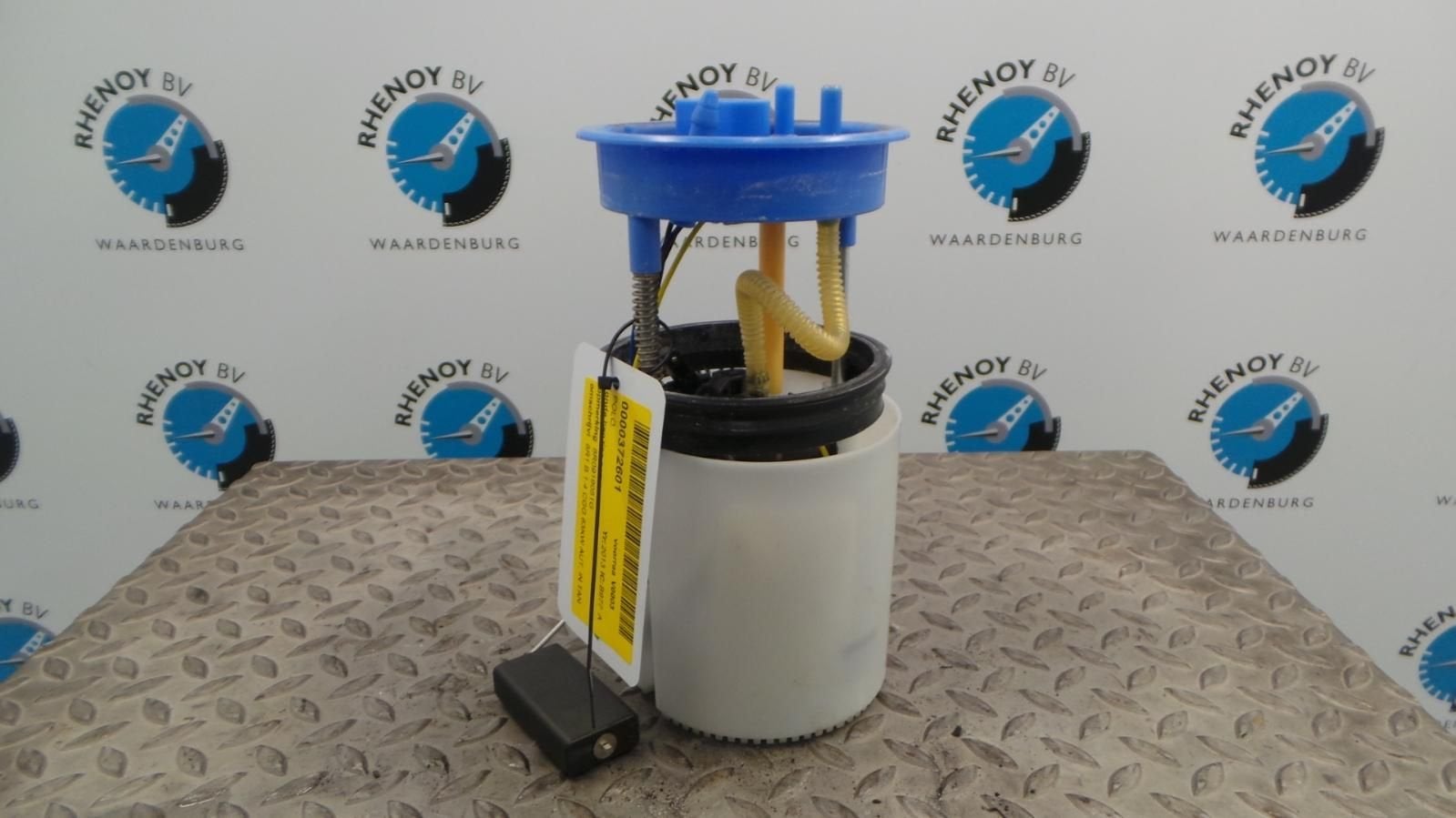 VOLKSWAGEN POLO BRANDSTOF POMP VOOR DE INJECTOR 2013, Ophalen of Verzenden, Gebruikt, Stiba lid