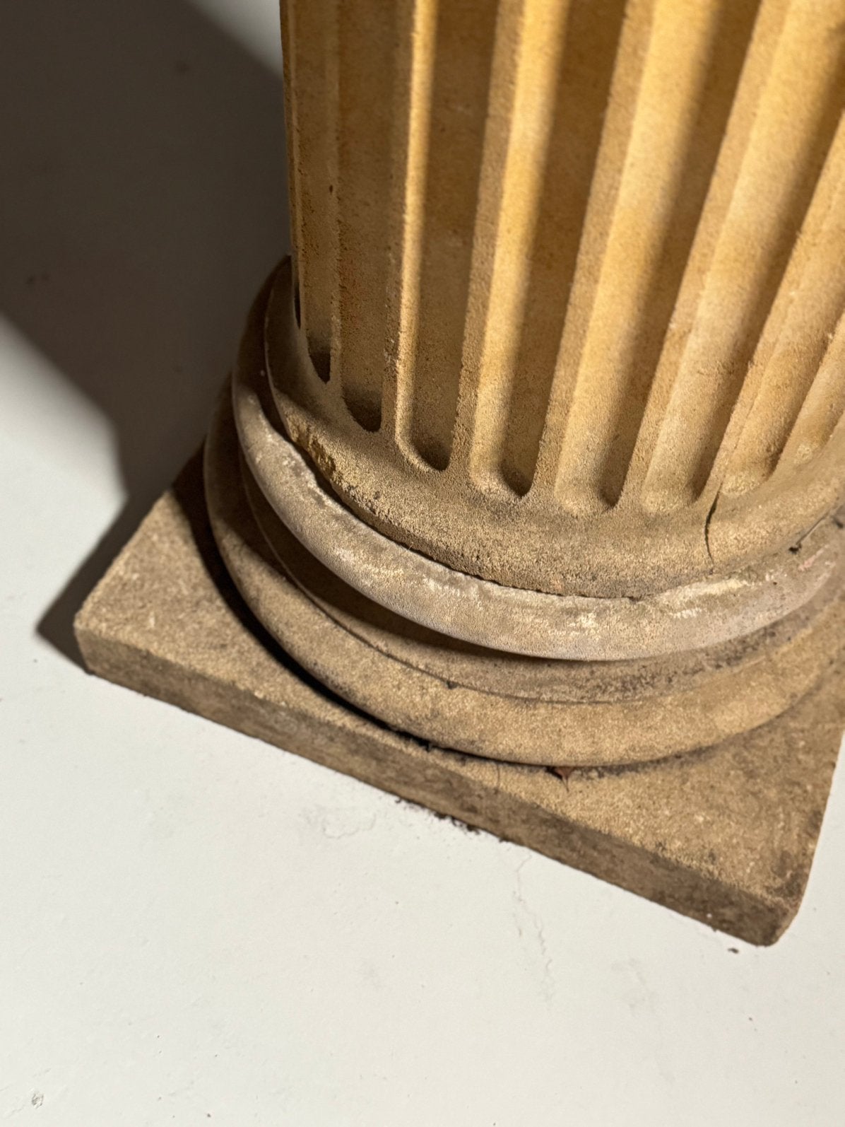 Borstbeeld op sokkel 20e eeuw Antinous, Huis en Inrichting, Ophalen, Zo goed als nieuw