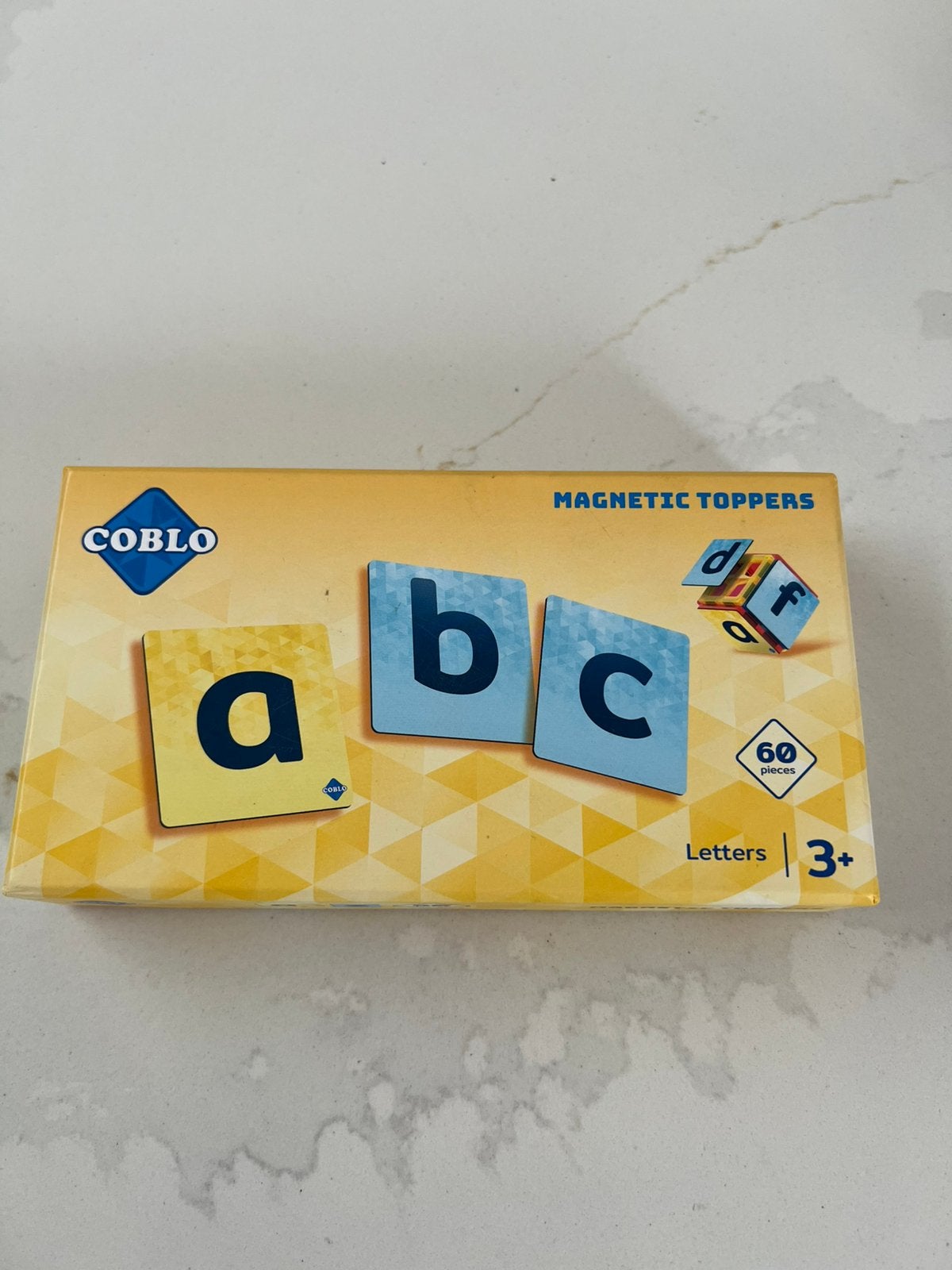 Coblo magnetische letters, Ophalen, Zo goed als nieuw