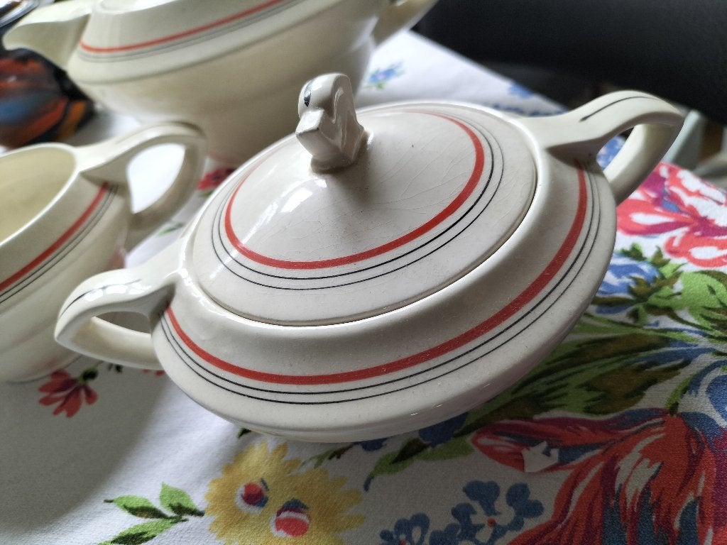 Antieke centre ceramiqueTheepot met suikerpot en melkkan, Ophalen