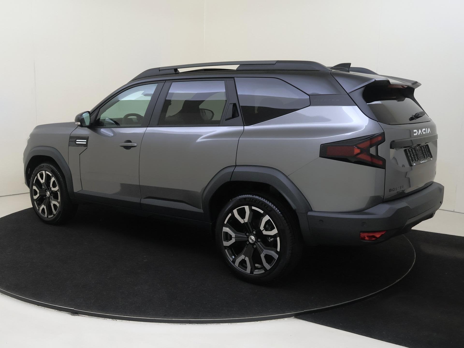 Dacia Bigster 1.2 Hybrid-G 150 4x4 Limited Edition | Navigat, Auto's, Automaat, Dealer onderhouden, Gebruikt, Euro 6