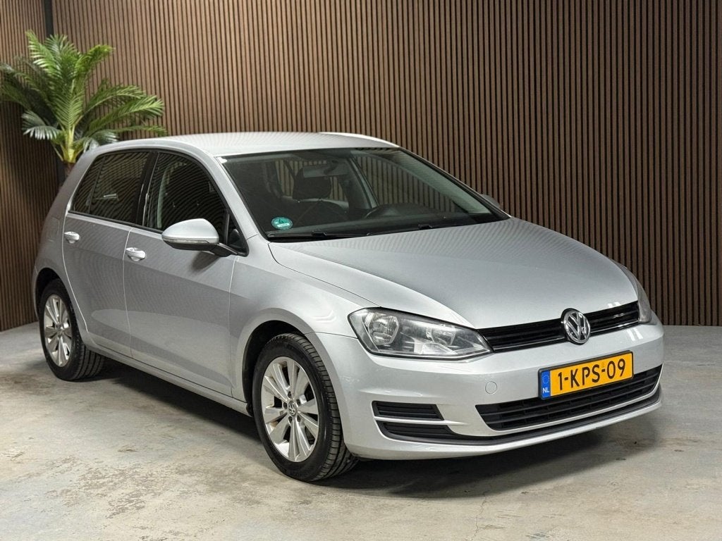 Volkswagen Golf 1.2 TSI Trendline (bj 2013), Voorwielaandrijving, Euro 5, Gebruikt, 4 cilinders