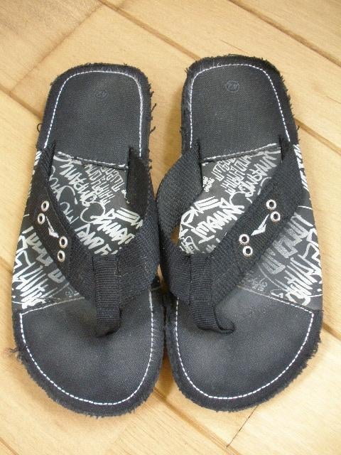 Slippers zwart maat 42, Slippers, Zwart, Ophalen of Verzenden, Zo goed als nieuw