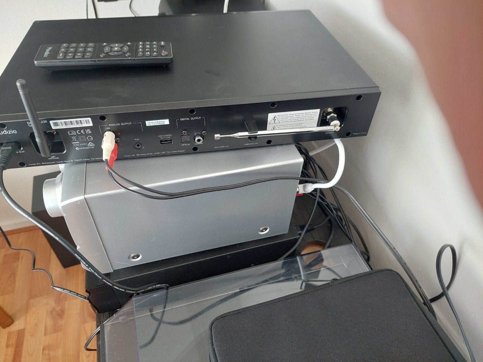 half jaar oude internet tuner, Ophalen of Verzenden