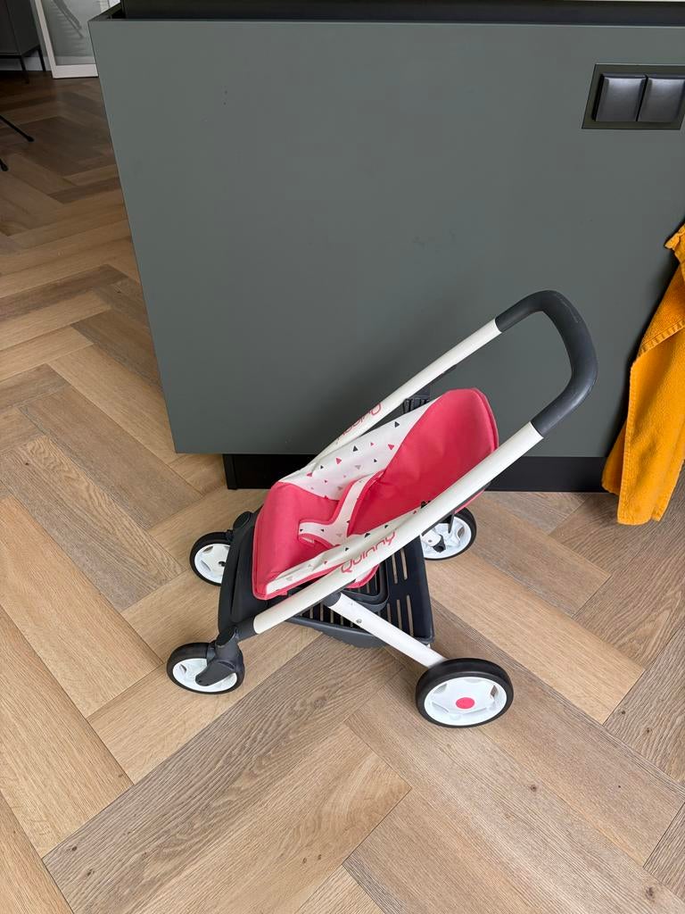 Quinny poppenwagen roze/wit - Zo goed als nieuw, Kinderen en Baby's, Speelgoed | Poppen, Ophalen, Zo goed als nieuw, Overige typen