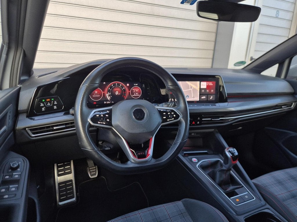 Volkswagen Golf 2.0 TSI GTI 245PK/Pano/ACC/Trekhaak/Sfeer/Do, Gebruikt, Euro 6, 4 cilinders, Bedrijf