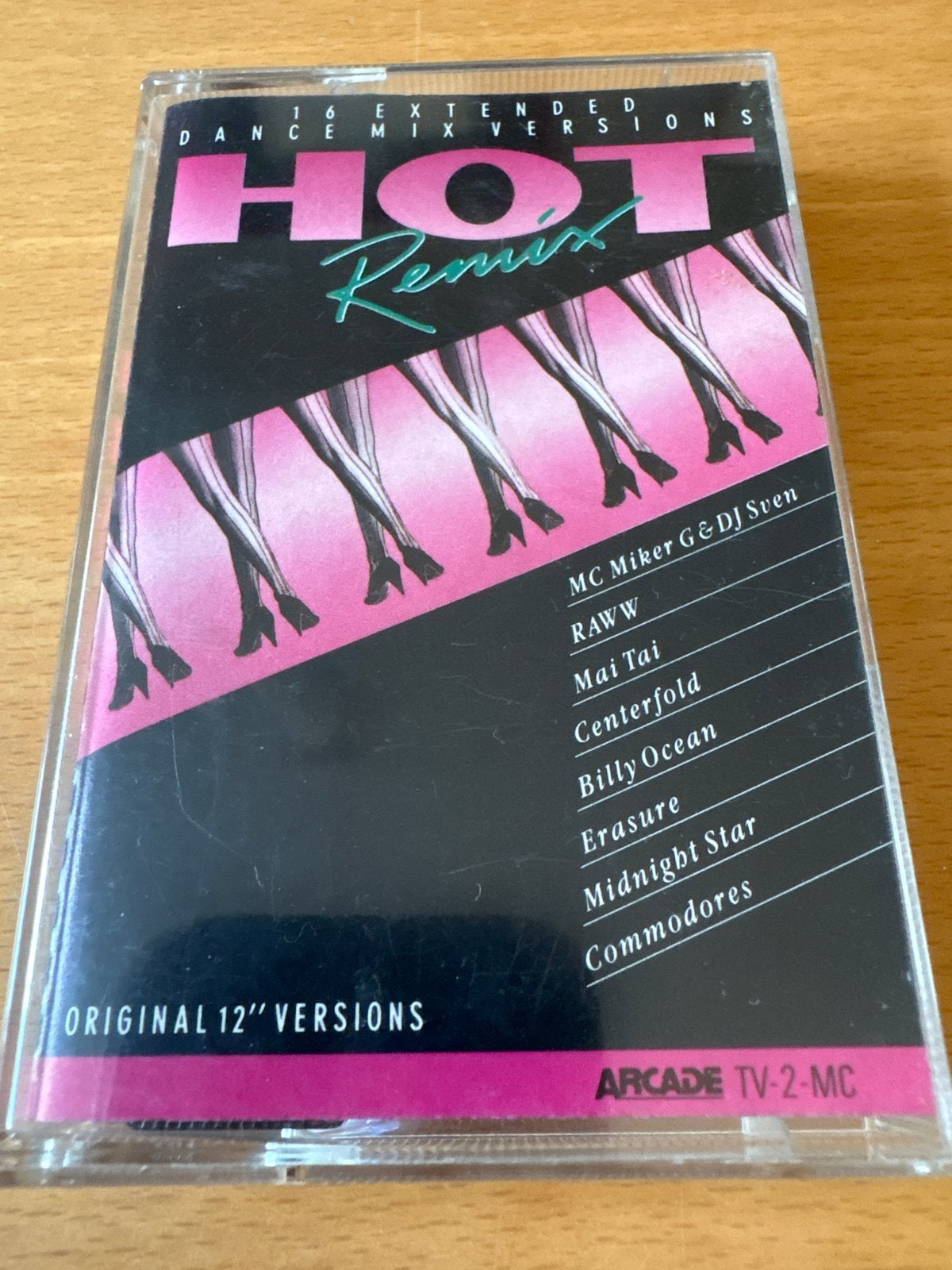 Hot Remix - 16 Extended Dance Mix Versions Cassette, Gebruikt, Ducoso, 1 bandje, Dance