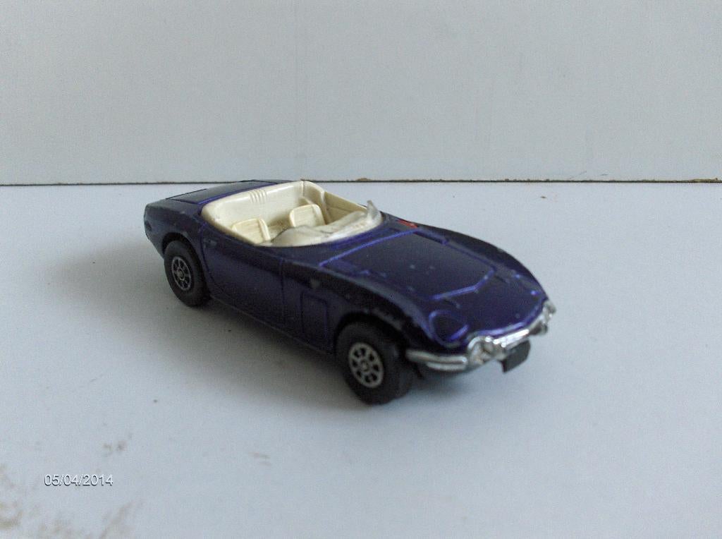 Toyota 2000gt, corgi toys whizzwheels 375 paars, Ophalen of Verzenden, Gebruikt, Auto, Corgi