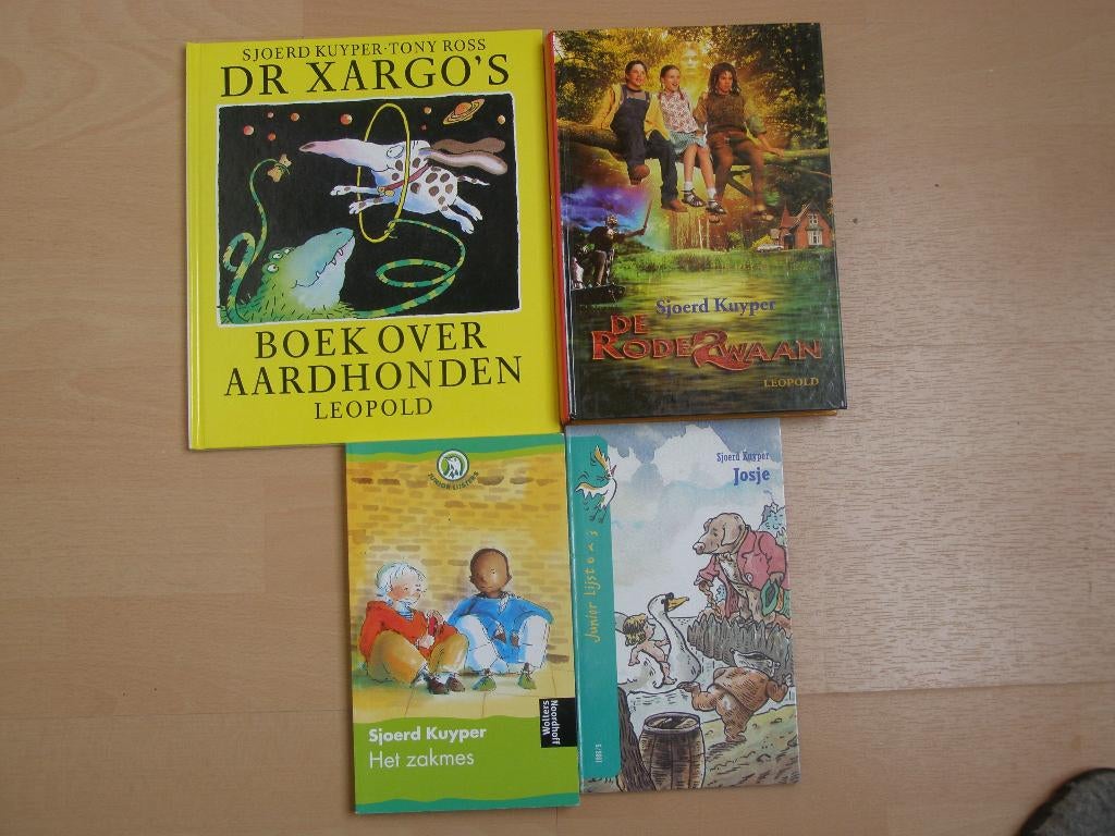 Sjoerd Kuyper - De rode zwaan, Ophalen of Verzenden, Gelezen, Sjoerd Kuyper, Fictie