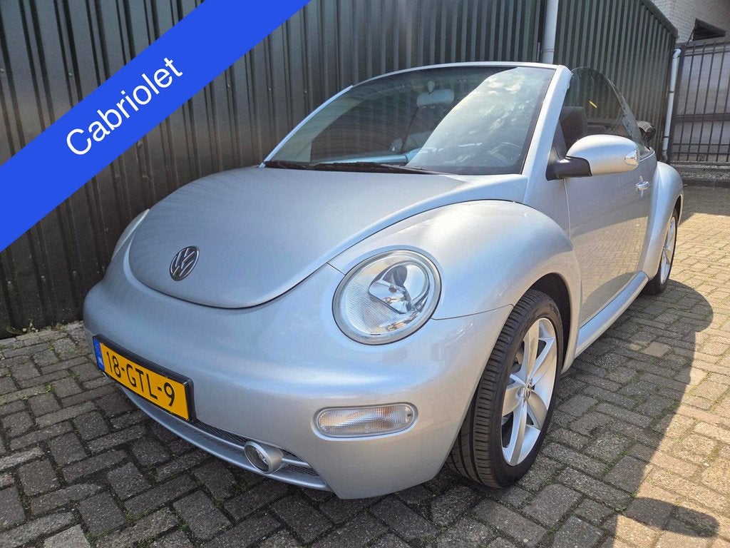 Volkswagen New Beetle Cabriolet 2.0 Turijn highline, Auto's, Volkswagen, Voorwielaandrijving, Stof, Gebruikt, Beetle (Kever)