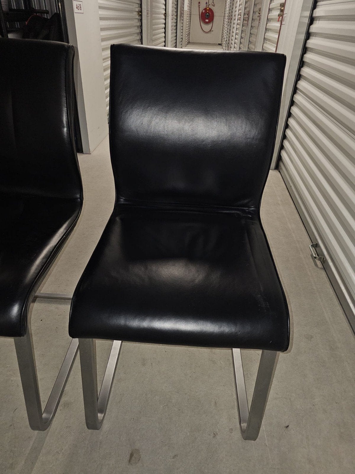 6x Team 7 Magnum cantilever stoelen zwart leer, Gebruikt, Zwart, Ophalen of Verzenden, Vijf, Zes of meer stoelen
