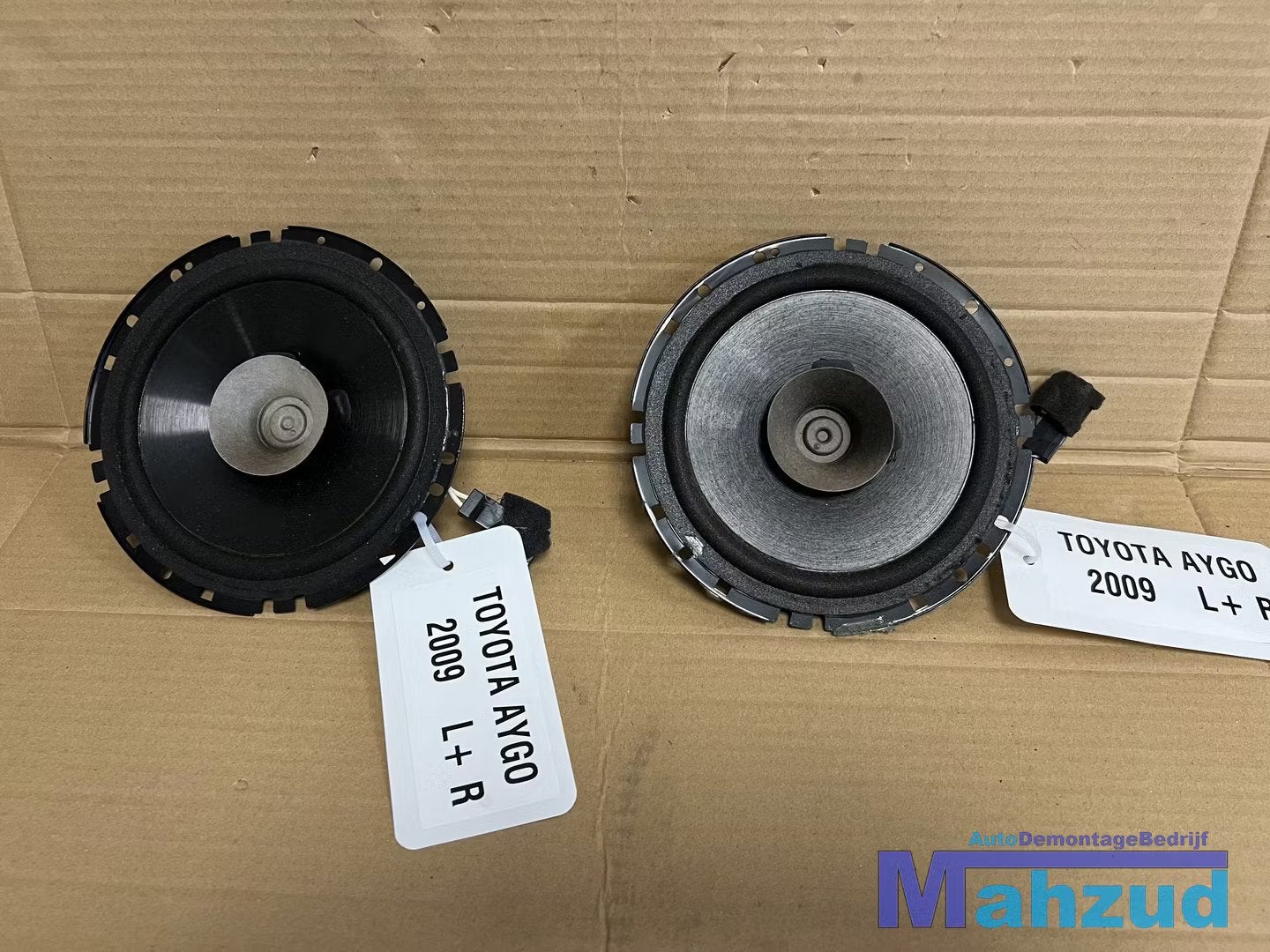 TOYOTA AYGO links rechts voor speaker 2005-2014, Info@toyota.co.jp, Gebruikt, Toyota Motor Corporation, Toyota