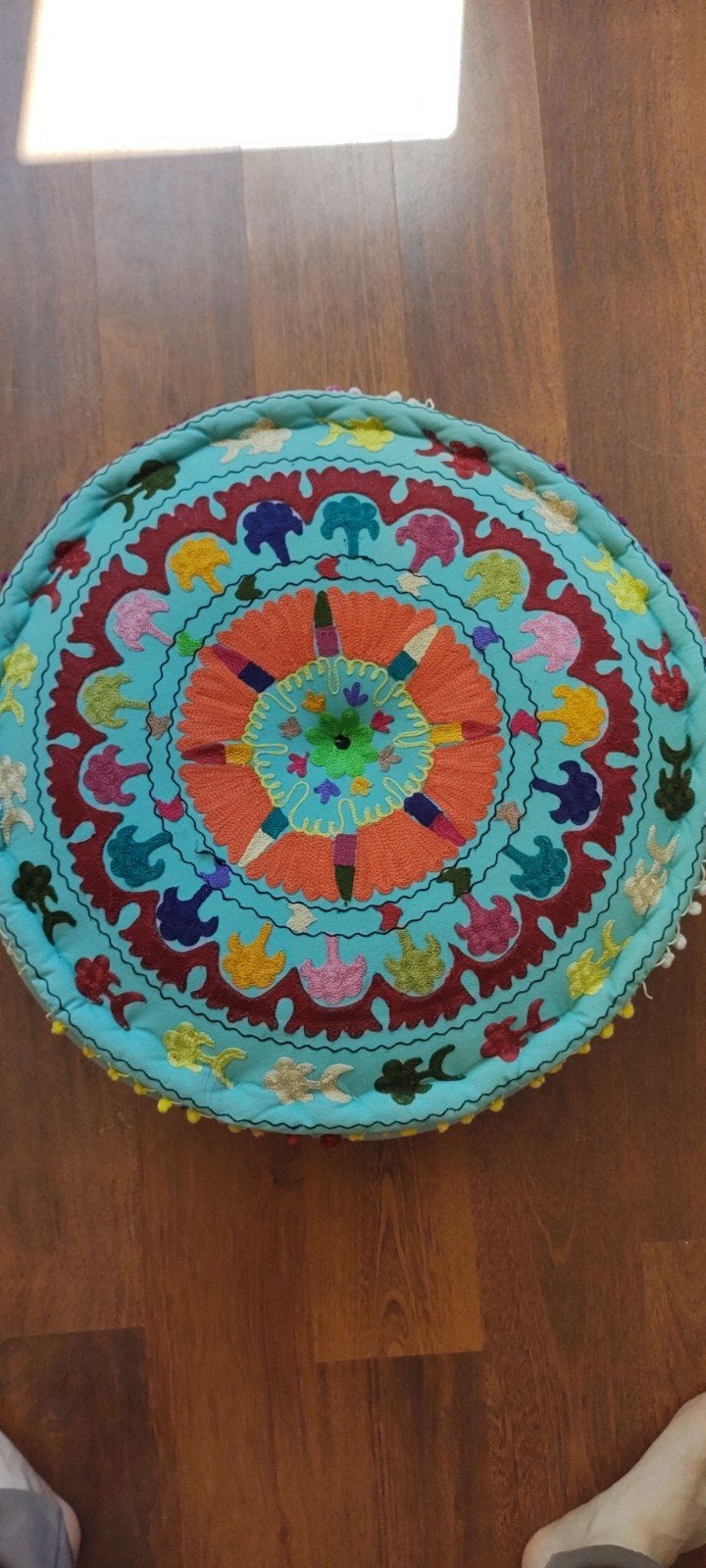 Meditatie Poef met Kleurrijk Borduurwerk, Minder dan 50 cm, Rond, Minder dan 50 cm, Ophalen of Verzenden