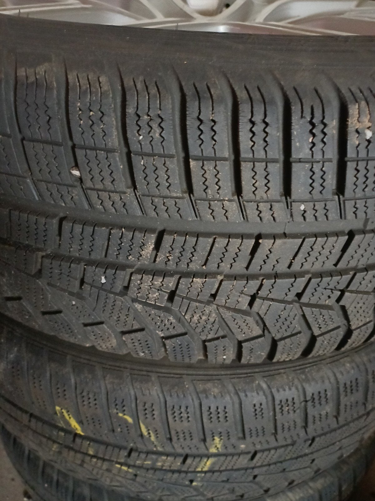 originele mitsubishi outlander phev velgen met winterbanden, Ophalen, 18 inch, Gebruikt, Banden en Velgen