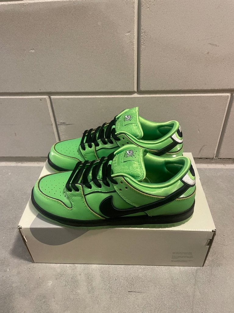 Nike SB Dunk Low x Powerpuff Girls - Maat 38 - Nieuw, Nike SB, Overige kleuren, Nieuw, Ophalen of Verzenden