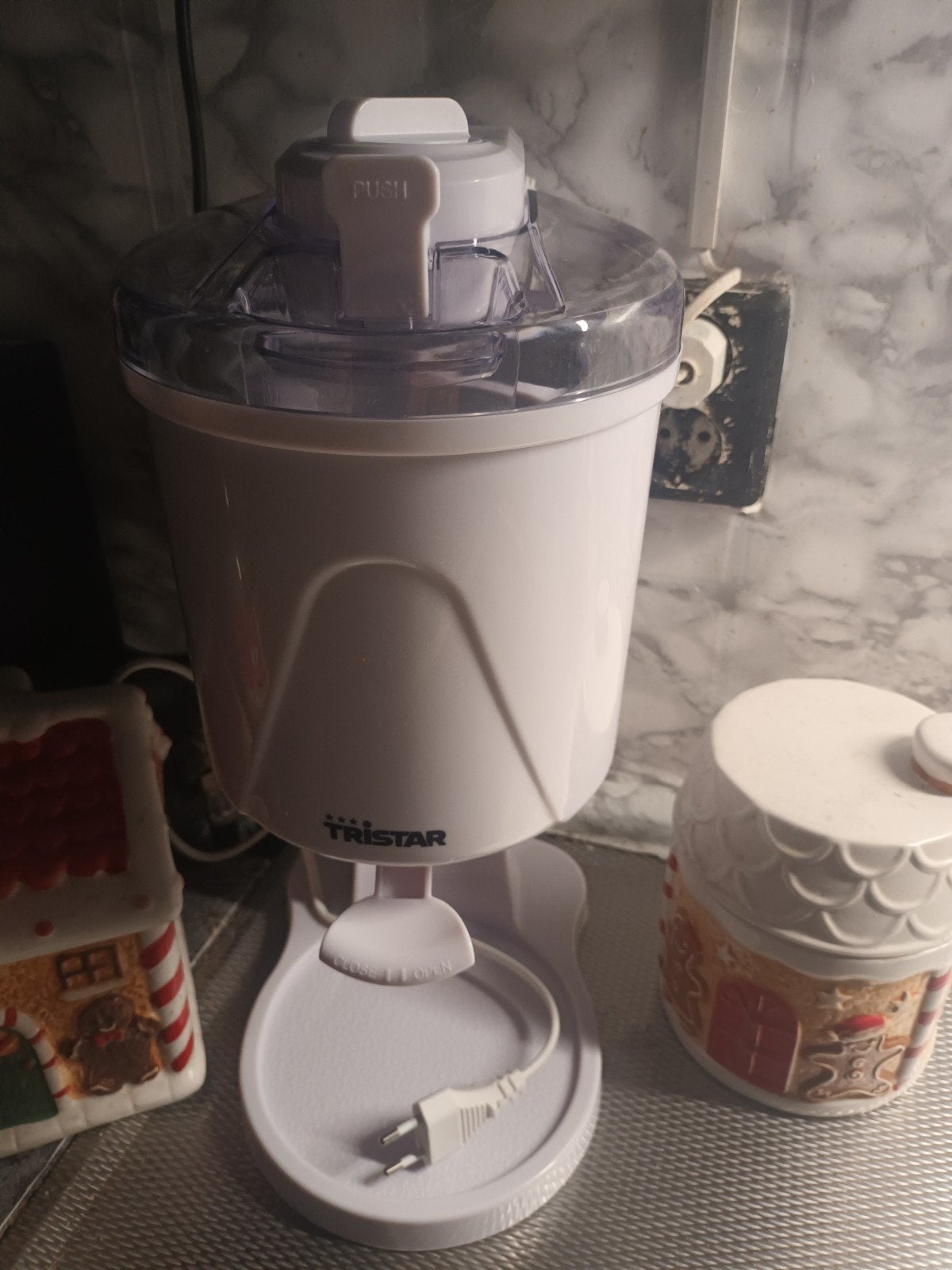 Niet gratis Softijs machine doos aanwezig, Witgoed en Apparatuur, 4 liter of meer, Ophalen, Zo goed als nieuw, 3 snelheden of meer