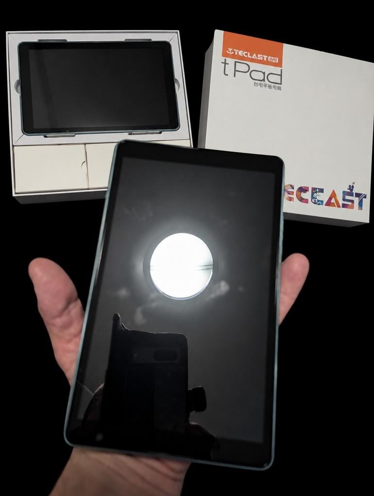 Tablet nieuw, Ophalen of Verzenden, Zo goed als nieuw, Bescherming voor- en achterkant