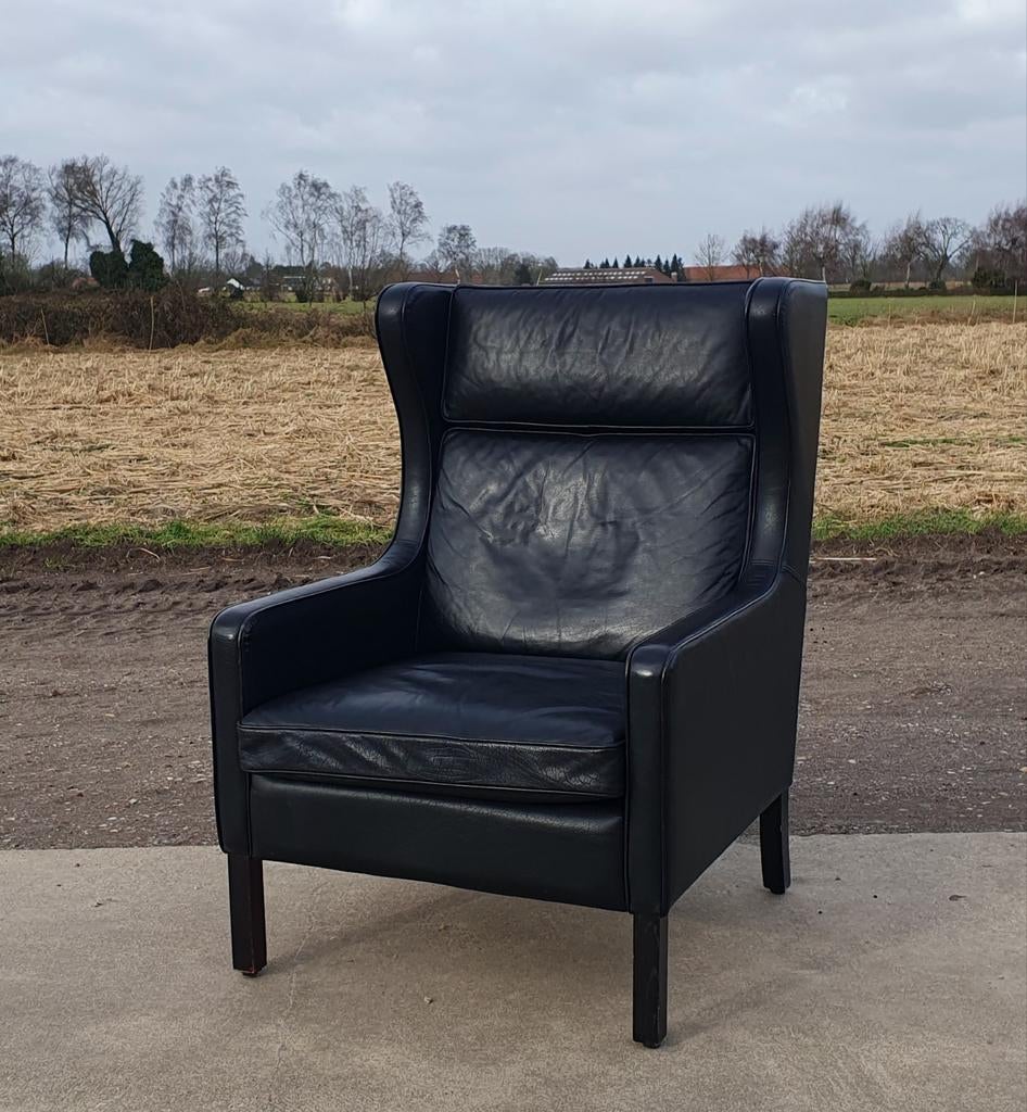 Vintage wingback stoel zwart Lulu van Stouby denmark, Ophalen, Deens design vintage retro klassiek, Gebruikt, 50 tot 75 cm