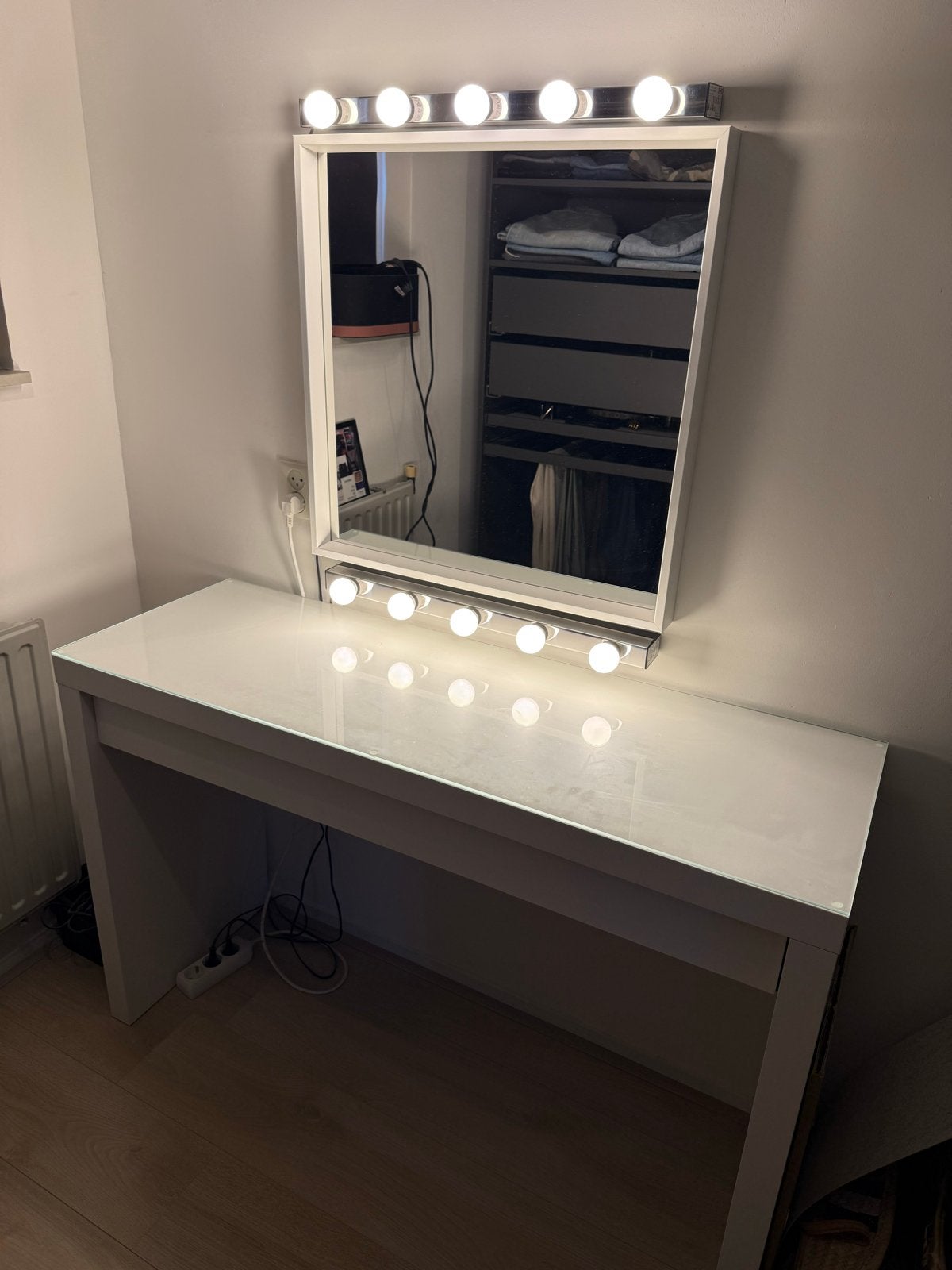 Foto 3 van Kaptafel met spiegel en verlichting