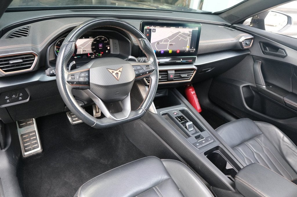 CUPRA Formentor 1.4 e-Hybrid VZ Copper 245PK Pano Volleder T, Auto's, Cupra, Gebruikt, Zwart, 4 cilinders, Formentor