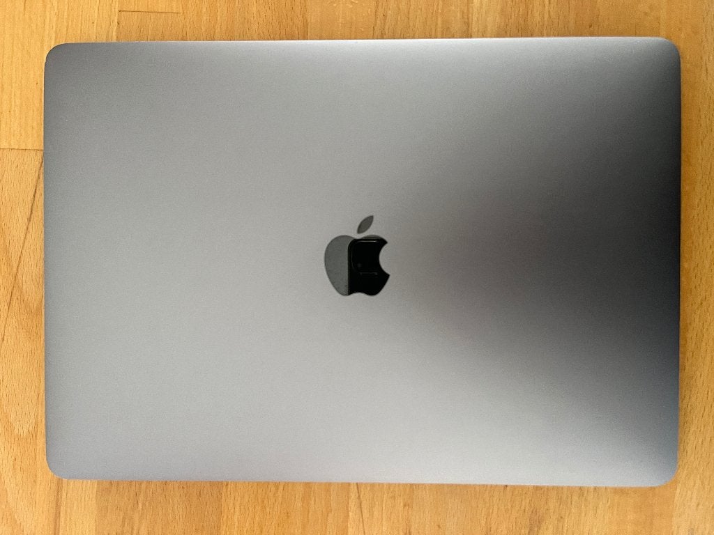 Apple MacBook Pro 2017 met Touch Bar (scherm blijft zwart), MacBook Pro, Gebruikt, 256 GB, Qwerty