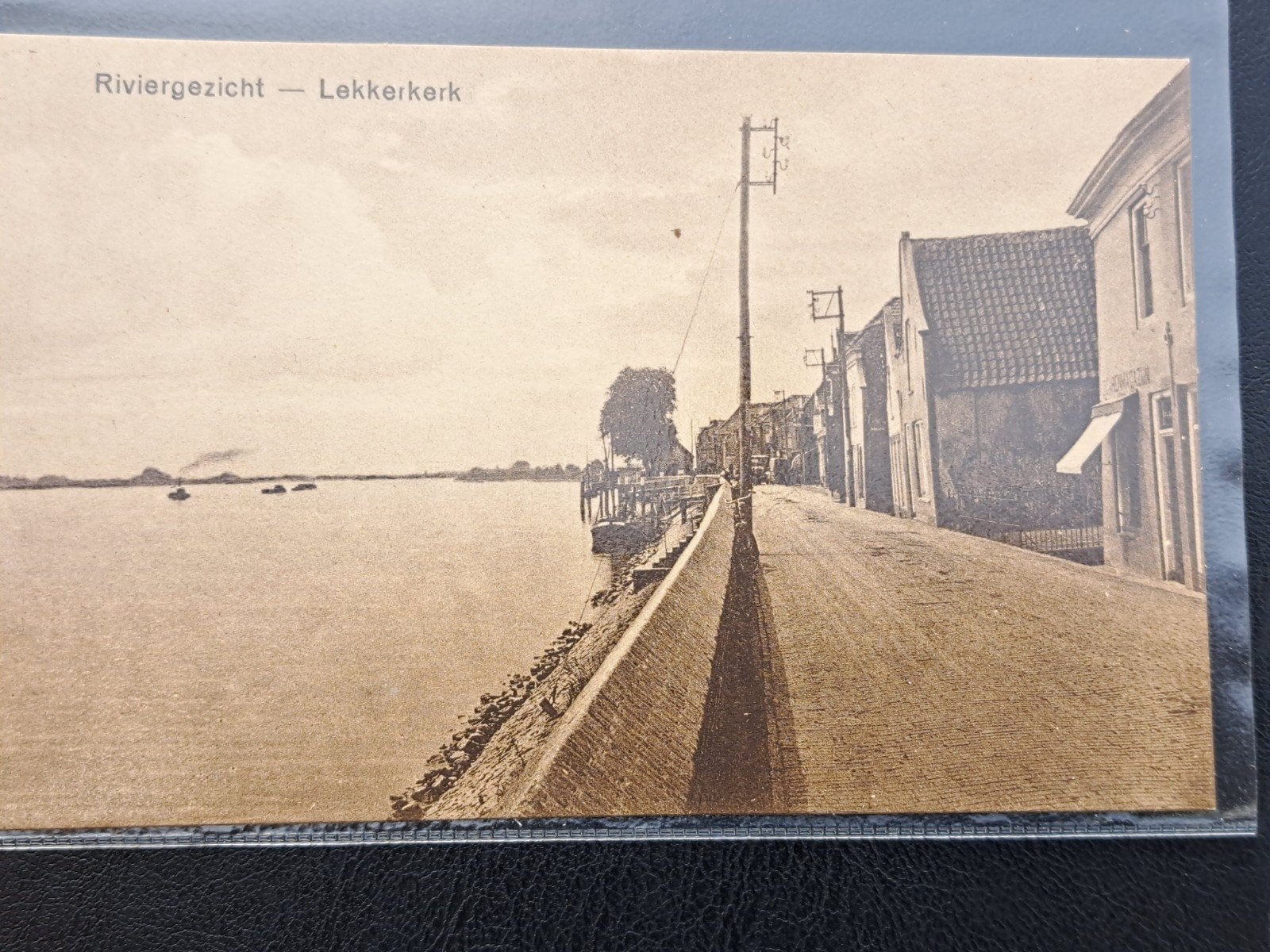 Ansichtkaart Lekkerkerk - Riviergezicht, Verzamelen, Ansichtkaarten | Nederland, Verzenden, 1920 tot 1940, Ongelopen, Zuid-Holland