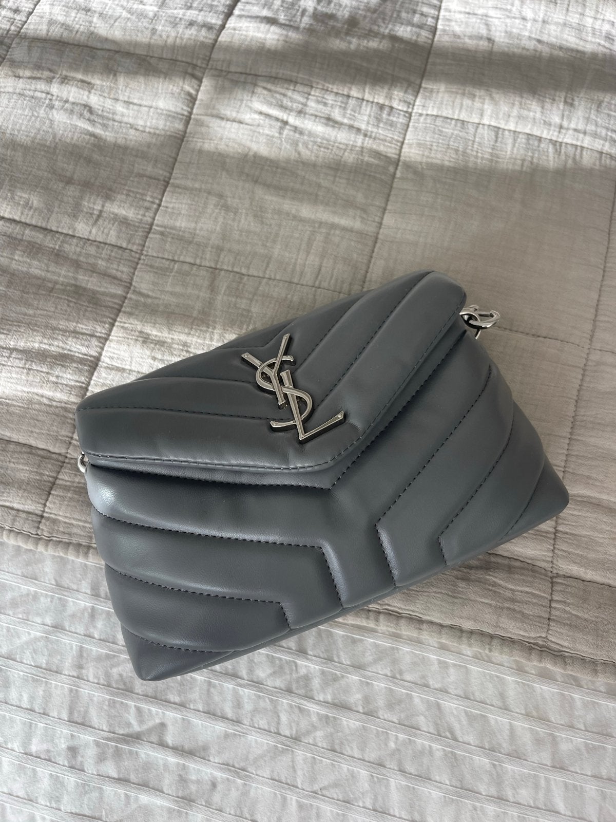 YSL Tasje, Sieraden, Tassen en Uiterlijk, Ophalen of Verzenden, Zo goed als nieuw, Grijs, Schoudertasje