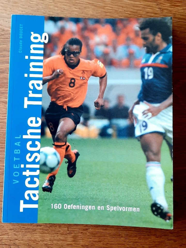 C. Docet - Tactische training voetbal, Ophalen of Verzenden, Zo goed als nieuw, Balsport