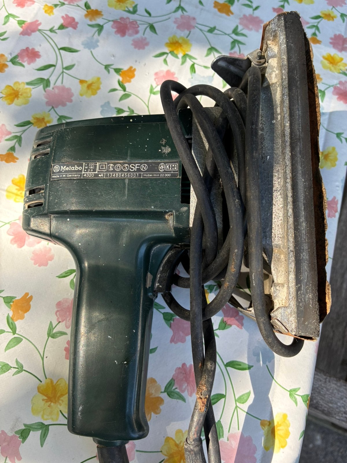 Metabo schuurmachine, Doe-het-zelf en Verbouw, Ophalen, Gebruikt, Minder dan 600 watt, Vlakschuurmachine