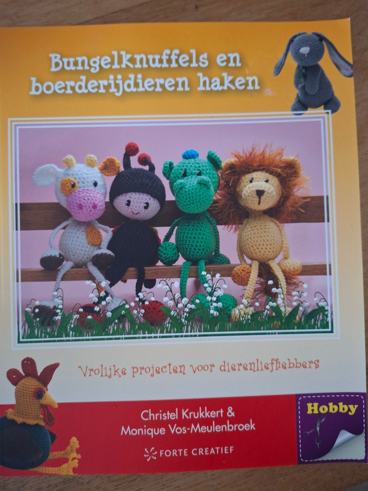 Bungelknuffels en boerderijdieren haken - Hobbyboek, Ophalen of Verzenden