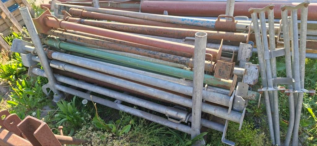 Bouwstempels / schroefstempels / stempels, Doe-het-zelf en Verbouw, Ophalen, Overige typen, 2 tot 5 meter