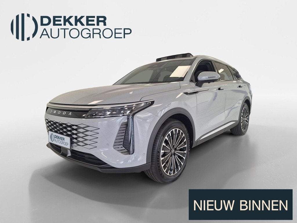 Omoda 9 PHEV Premium Panoramadak - 1100KM Bereik, Auto's, Overige Auto's, Automaat, 4 cilinders, Bedrijf, 530 pk