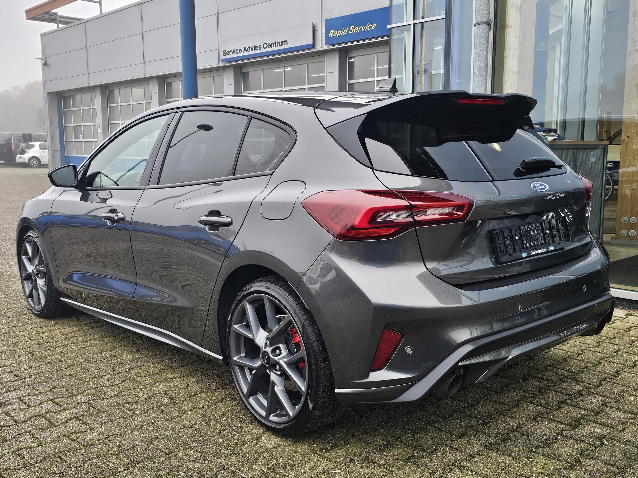 Ford Focus 2.3 EcoBoost ST-X | 280pk Automaat! | Winter Pack, Auto's, Stof, Gebruikt, 4 cilinders, 1436 kg
