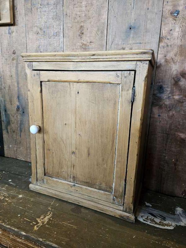 oud grenen kastje ``WOONWINKEL RUSTIEK``, Ophalen of Verzenden