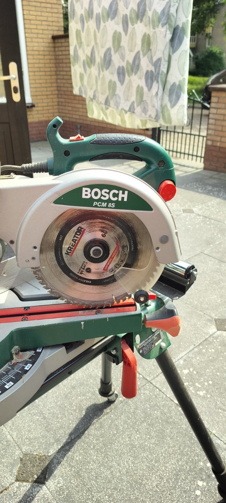 Bosch PCM 8S Afkortzaag met onderstel, Doe-het-zelf en Verbouw, Gereedschap | Zaagmachines, Ophalen, Gebruikt, 70 mm of meer, 600 tot 1200 watt