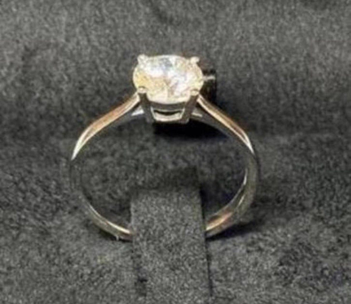 Nieuwe gouden trouwring met VS diamant 1.52ct en certificaat, Wit, Nieuw, Ophalen of Verzenden, 17 tot 18