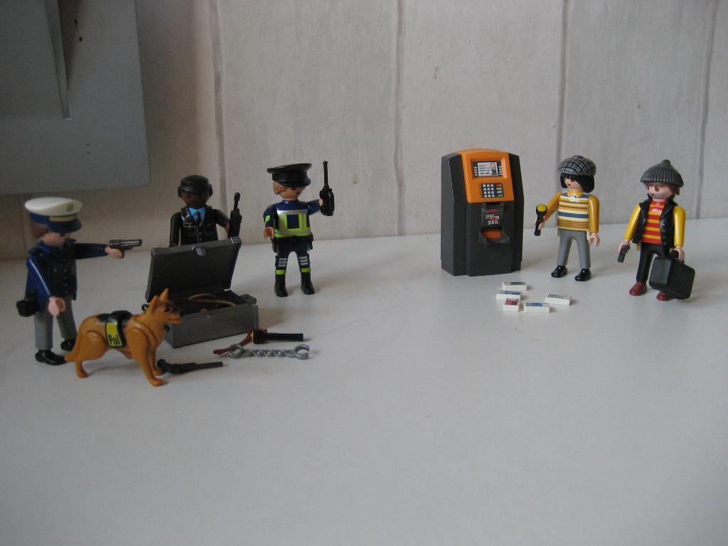 playmobil politie arrestatie bij de pinautomaat, Ophalen of Verzenden, Zo goed als nieuw