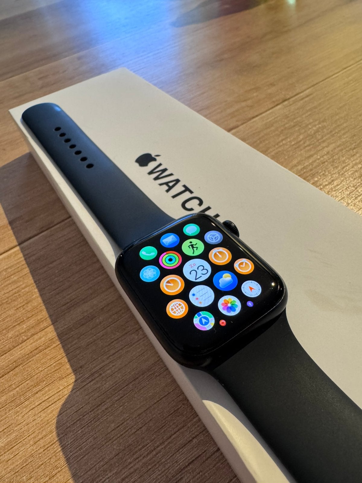 Apple Watch SE 2 44mm GPS Cellular Batterij 100%Nette staat!, Zwart, IOS, Ophalen of Verzenden, Zo goed als nieuw