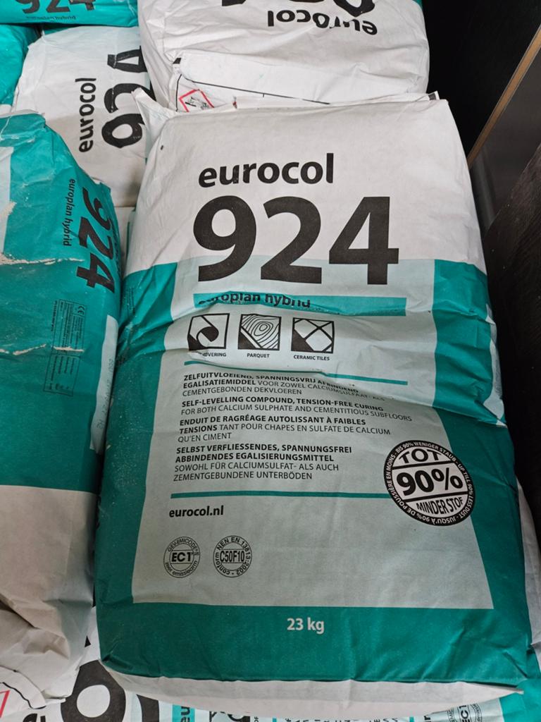 Eurocol 924 Hybride Egalisatiemiddel 23kg - Zelfuitvloeiend, Doe-het-zelf en Verbouw, Tegels, Ophalen, Nieuw, Overige materialen