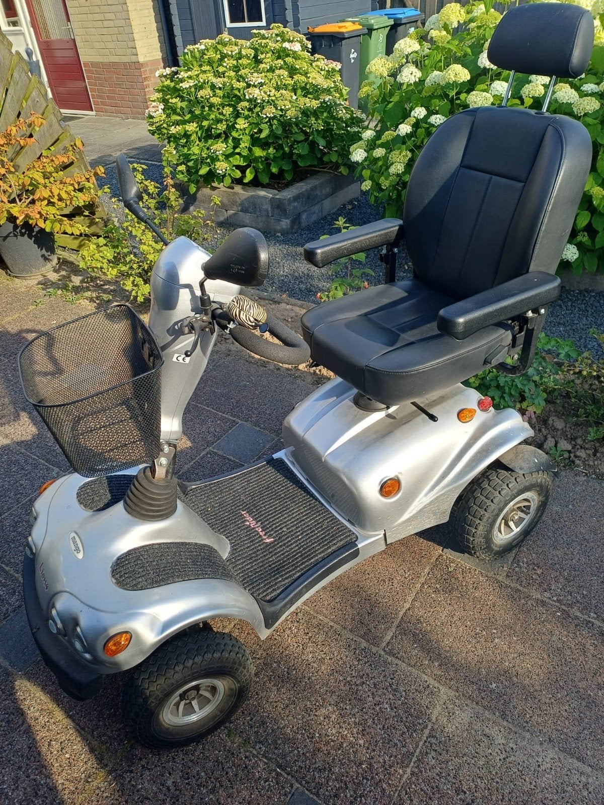 Scootmobiel Mango lion 4, Fietsen en Brommers, Ophalen, Gebruikt, Mango