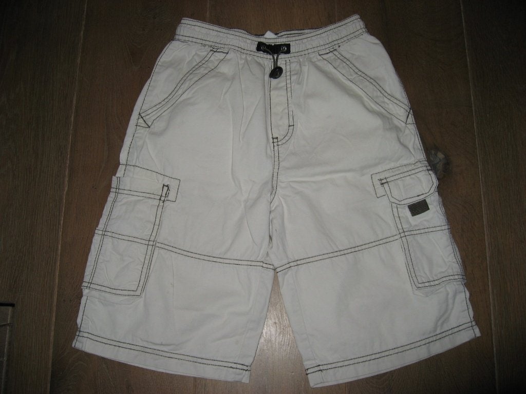 Cahuita bruine en/ of creme short / korte knie broek, mt 140, Broek, Verzenden, Zo goed als nieuw, Jongen
