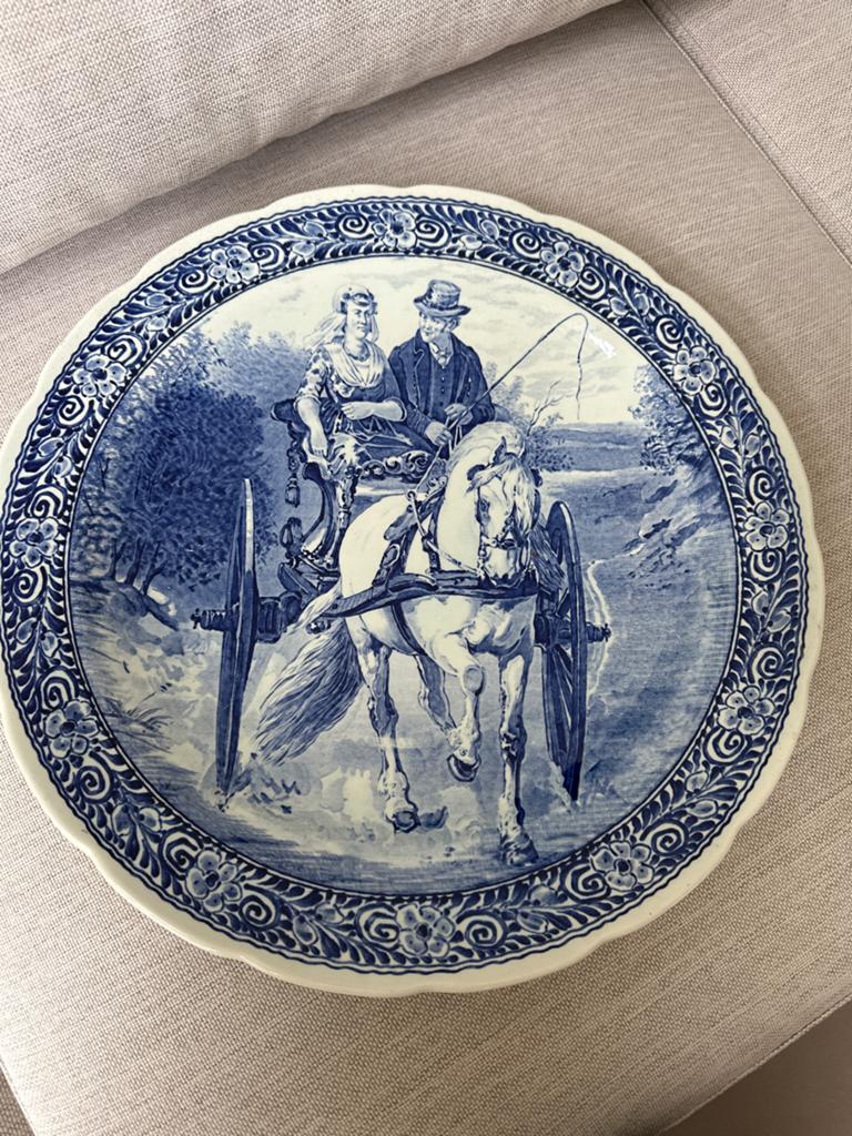 Grote Delftblauwe Schaal met Koets en Paard/ Wandboord, Ophalen