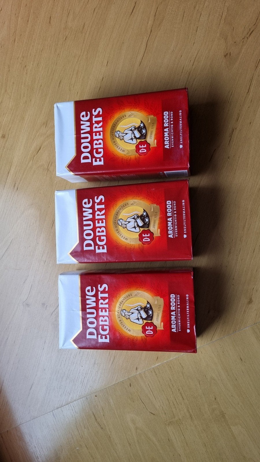 3 Douwe Egberts aroma rood filterkoffie 500 gr., Diversen, Ophalen of Verzenden