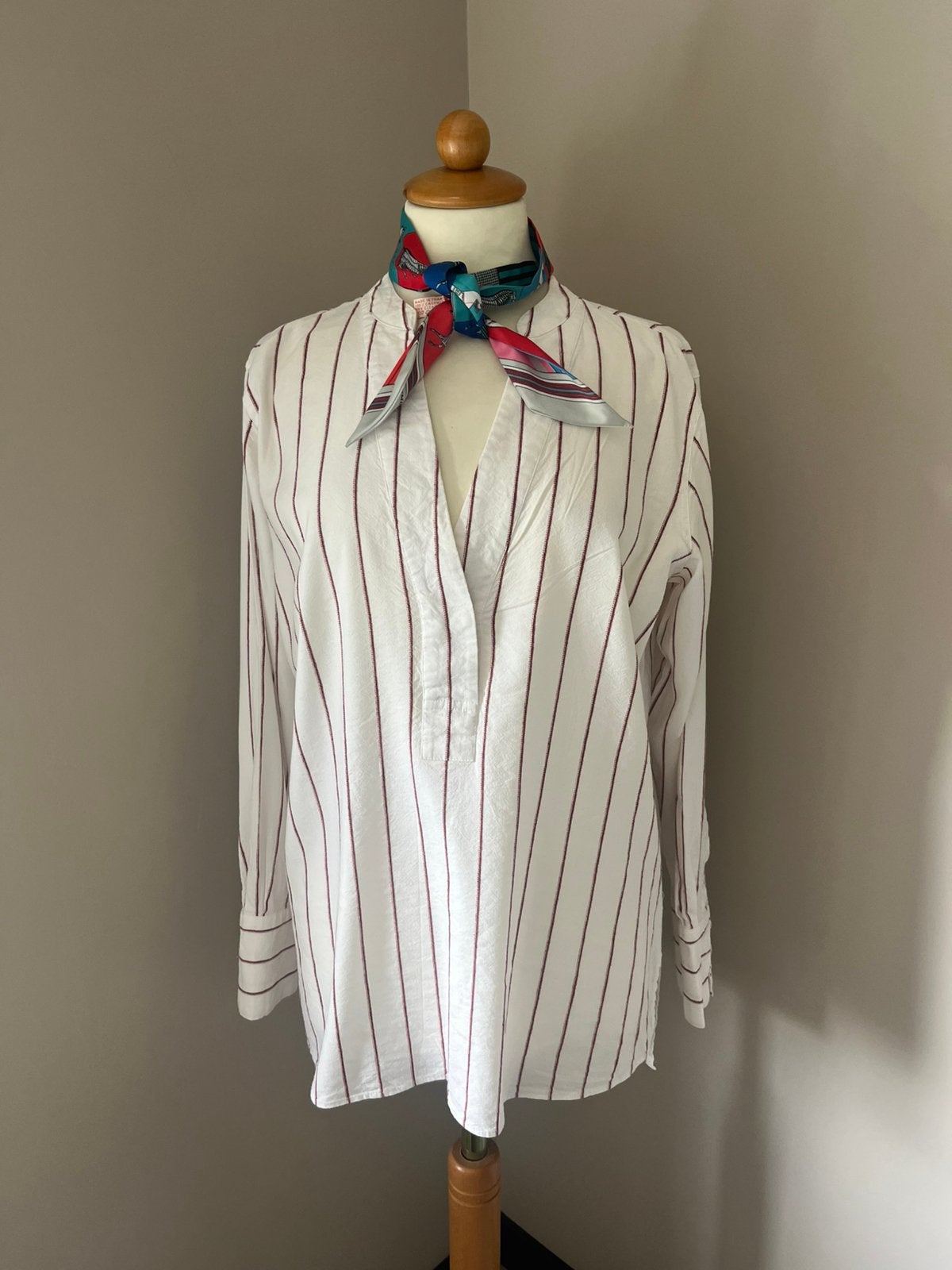 ️ Closed asymmetrische blouse wit Bordeaux mt M, Kleding | Dames, Ophalen of Verzenden, Zo goed als nieuw, Maat 38/40 (M), Rood