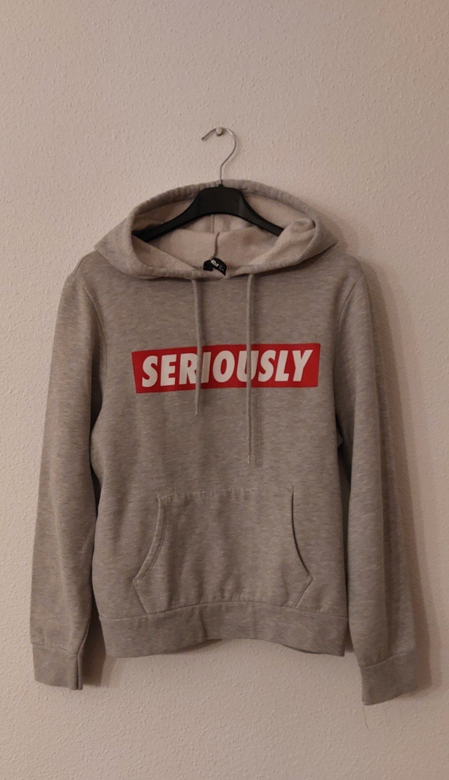 Hoodie FB Sister. Maat S.
Grijs met opdruk Seriously, Kleding | Dames, Ophalen of Verzenden, Zo goed als nieuw, Maat 36 (S), Grijs