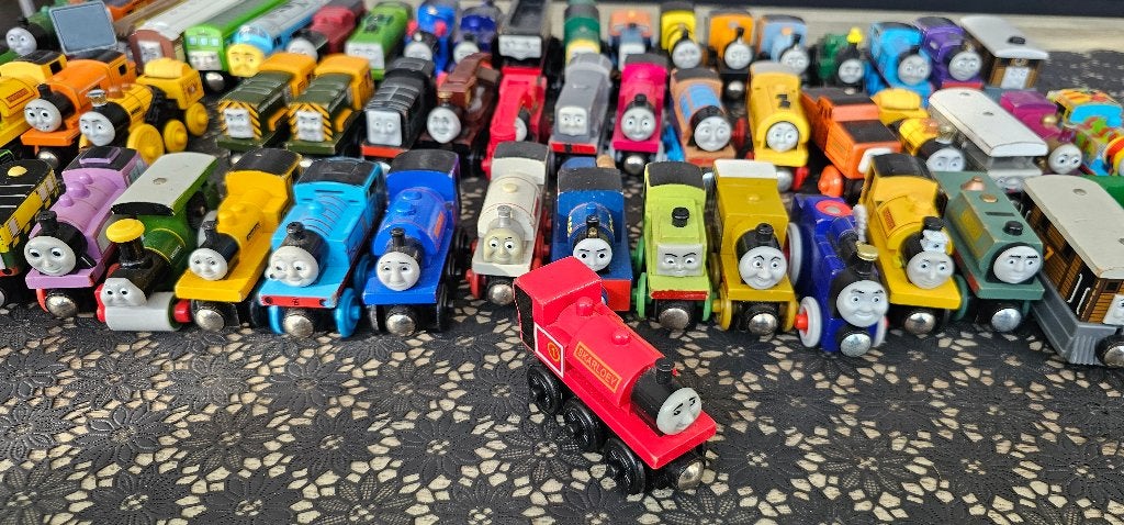 Thomas de trein Hout Skarloey, Ophalen of Verzenden, Zo goed als nieuw