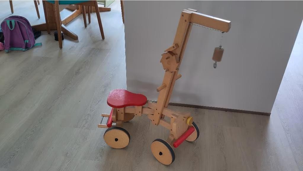 Houten loopfiets & takelauto in een!, Kinderen en Baby's, Speelgoed | Houten speelgoed, Gebruikt, Rij- of Hobbelspeelgoed, Ophalen