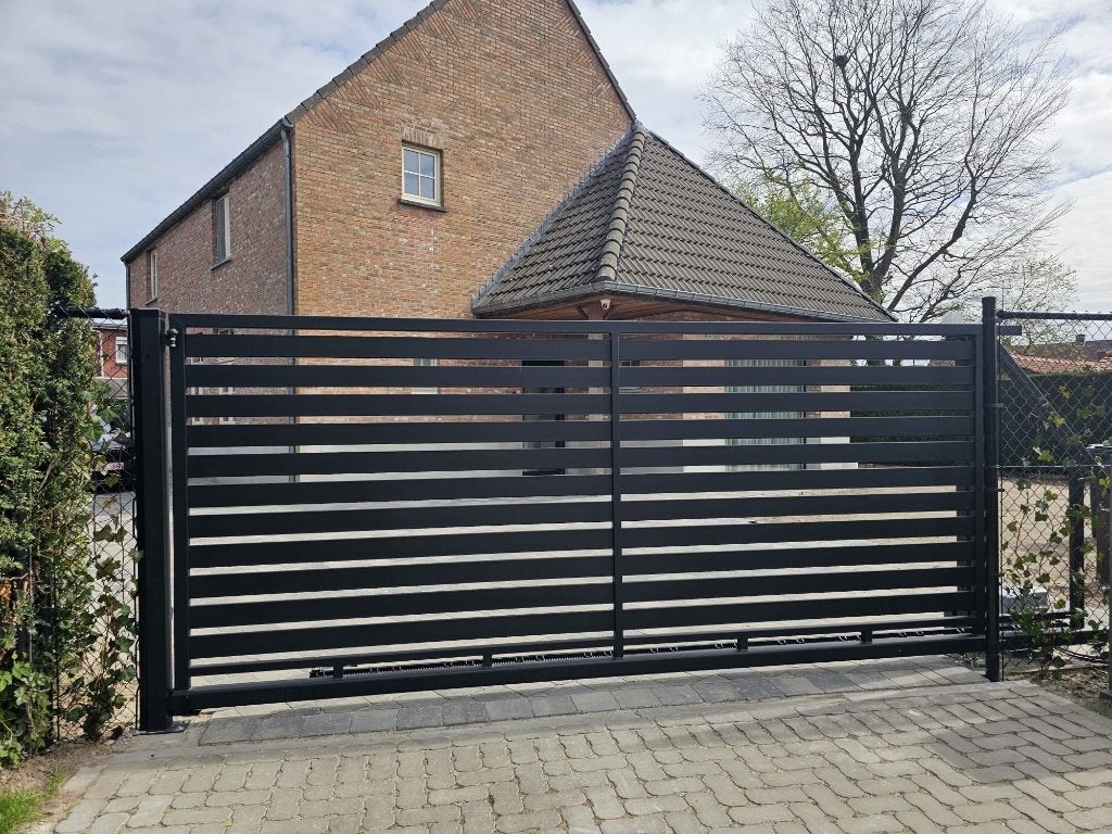 Nieuwe model schuifpoort: Adelaide in 4 en 5m compleet!, Met poort, Nieuw, IJzer, Spijlenhekwerk