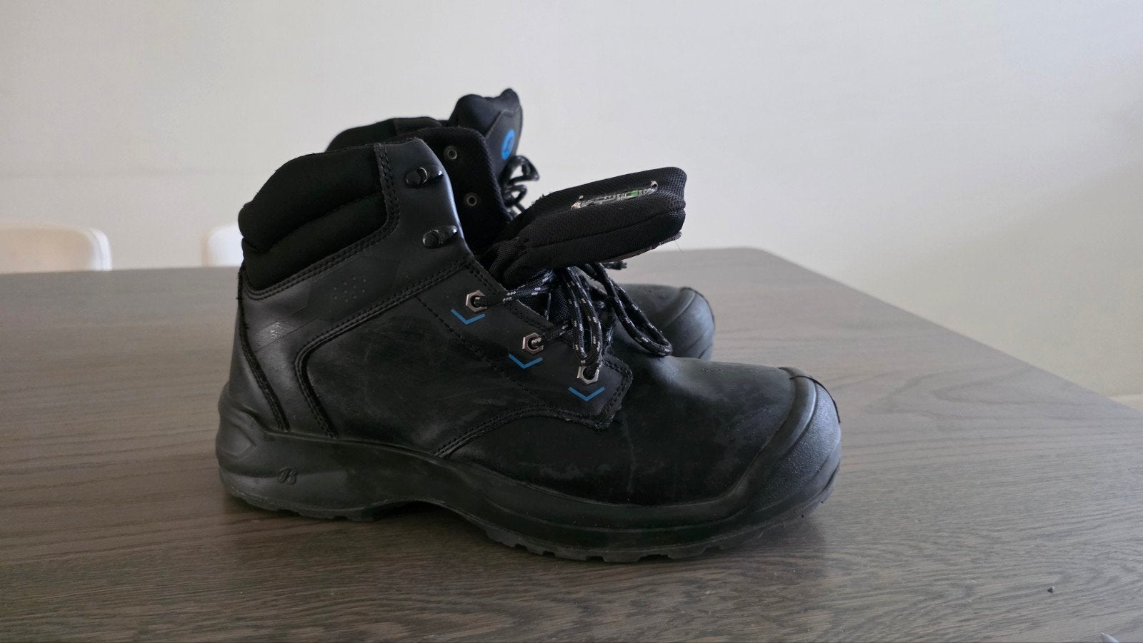 Bata veiligheidsschoenen hoog model met stalen neus maat 46, Ophalen of Verzenden, Gebruikt