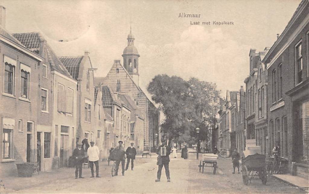 Alkmaar Last met Kapelkerk Muzikant met trekharmonica 1911, Verzenden, Voor 1920, Gelopen, Noord-Holland